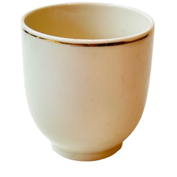 Japanese Teacup White Chrysanthemums on Gold Leaves Porcelain 2.75" x 2.5" - Picture 6 of 6